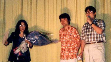 （左から）ひし美さん、河崎監督、佐藤さん
